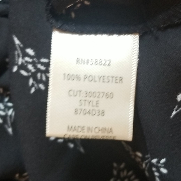 Max Studio Black Print Chiffon Ruffle Blouse - Picture 6 of 6